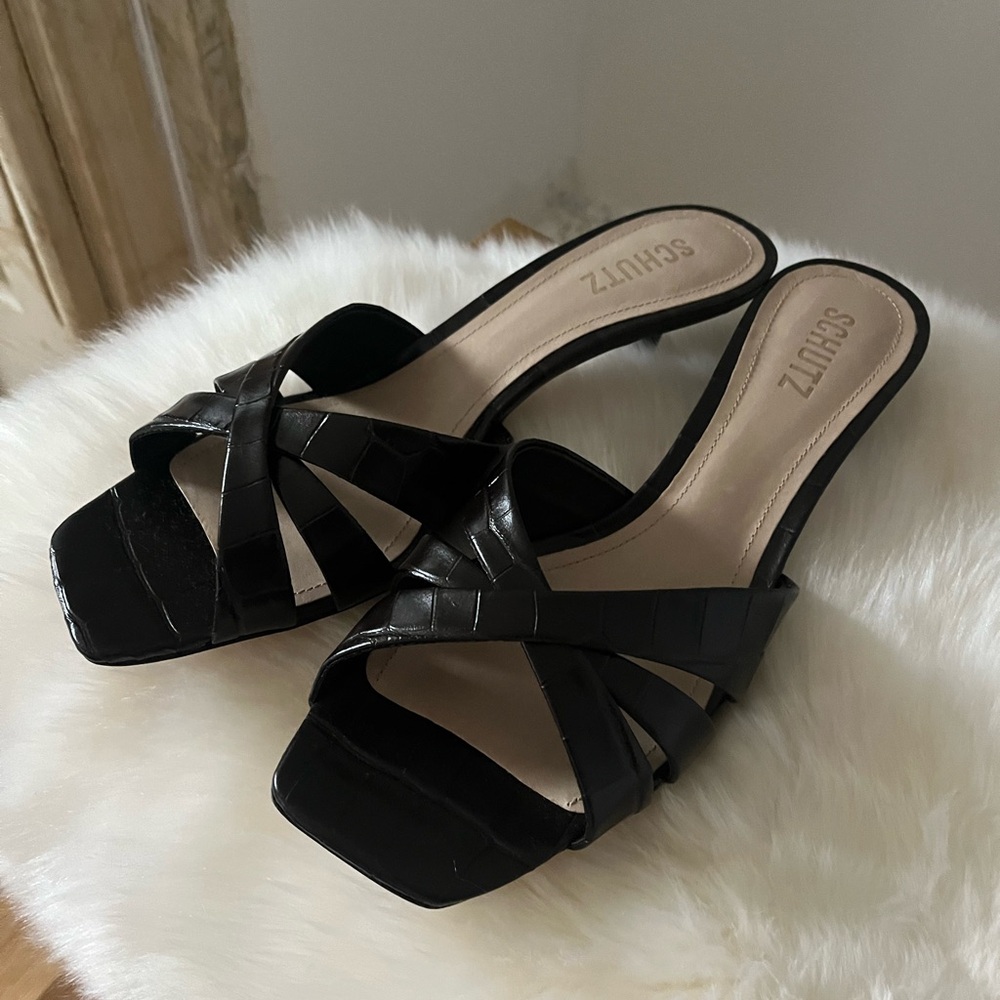 SCHUTZ KEEFA MULE SANDAL *NWT*